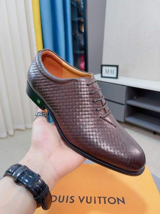 Picture of Louis Vuitton Shoes _SKULVsz38-45mnf020114095